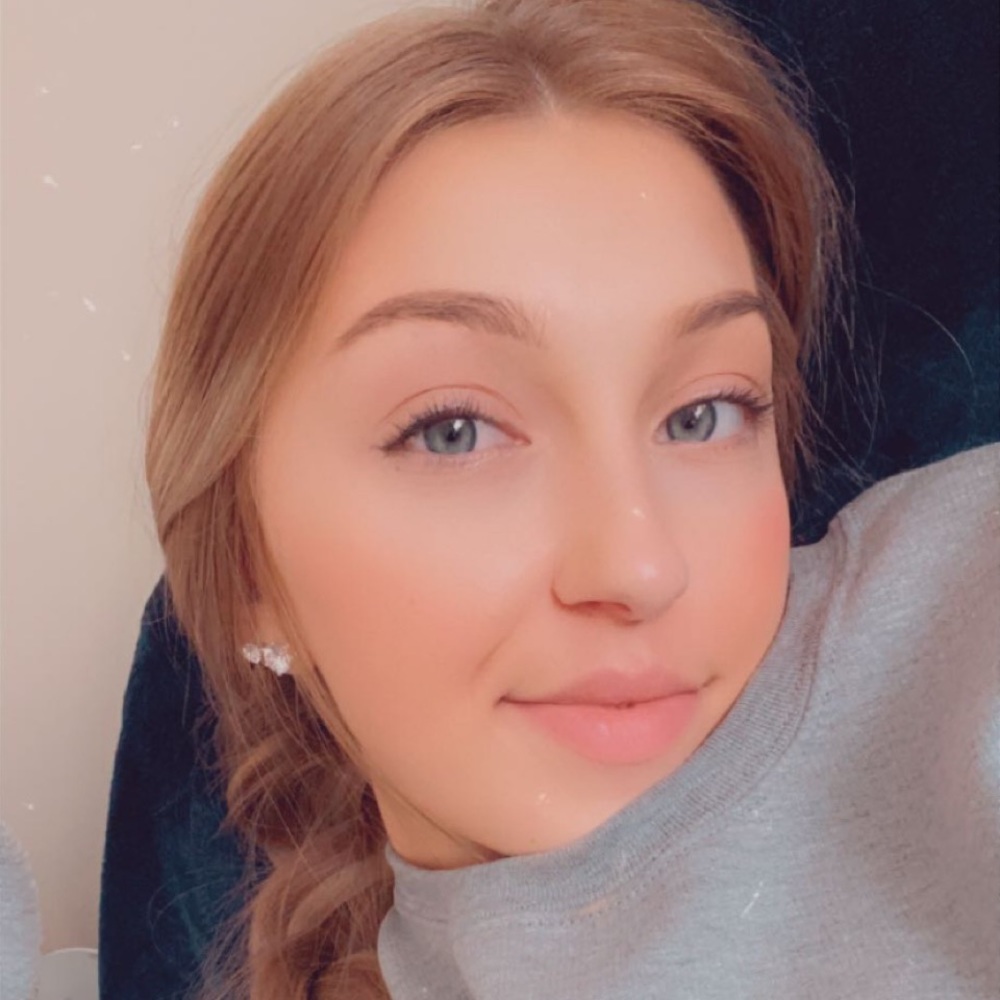 Meet your Posher, Kayla